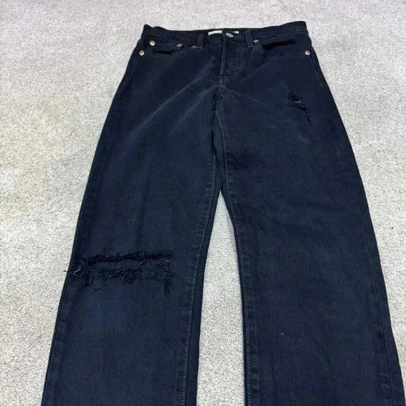 Levi’s Jeans Wedgie Black Distressed Pockets Women’s Size 25 - Picture 6 of 12
